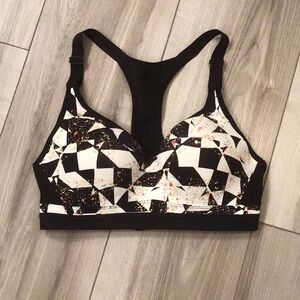 Like New Victoria’s Secret Sport - size 34C